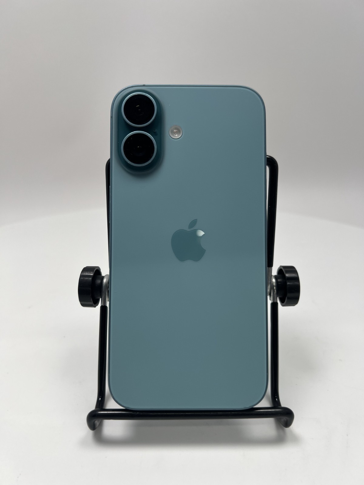 iPhone 16 – 6.1-inch • 128GB Storage – Teal (Unlocked)