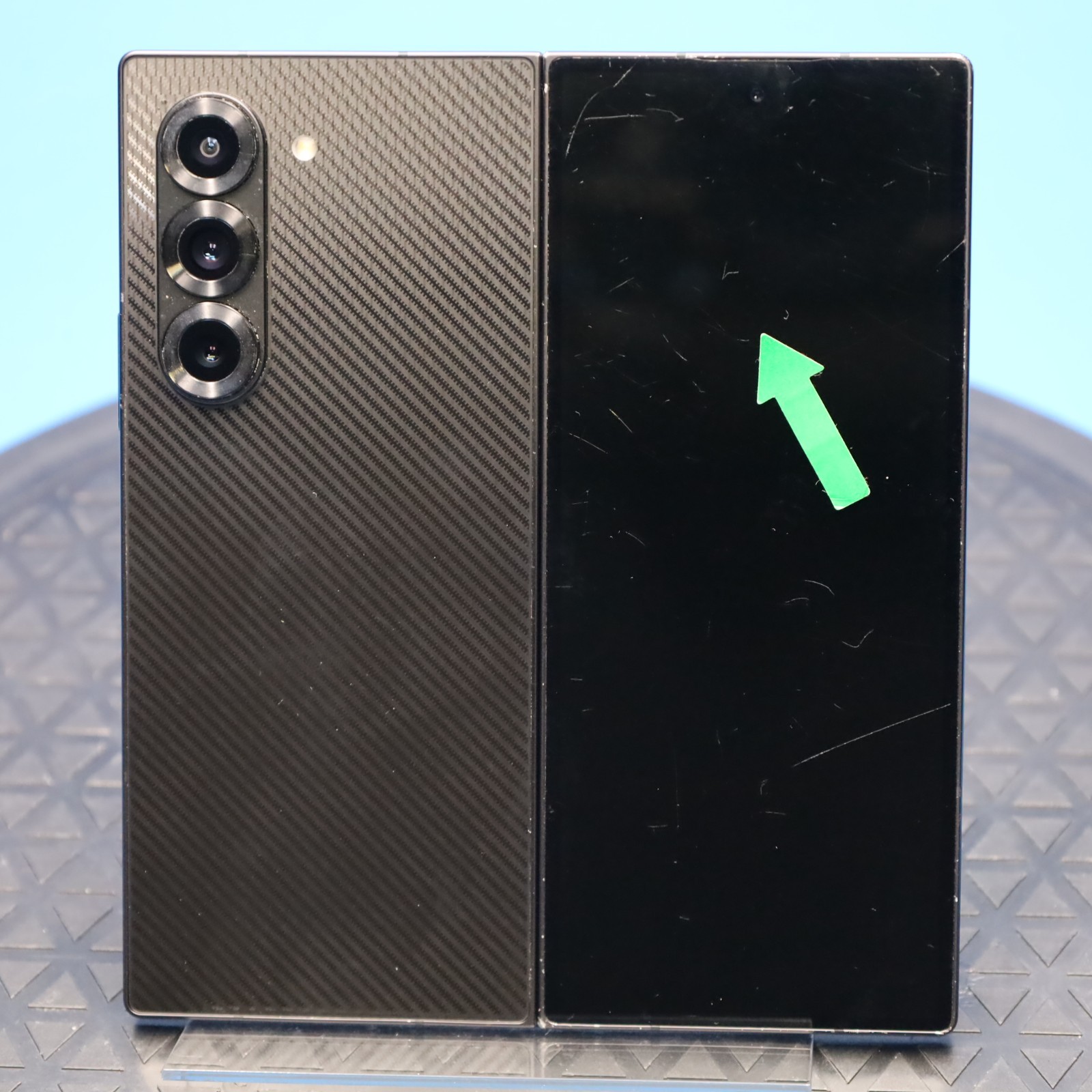 Samsung Galaxy Z Fold6 – 256GB – Crafted Black (Unlocked)