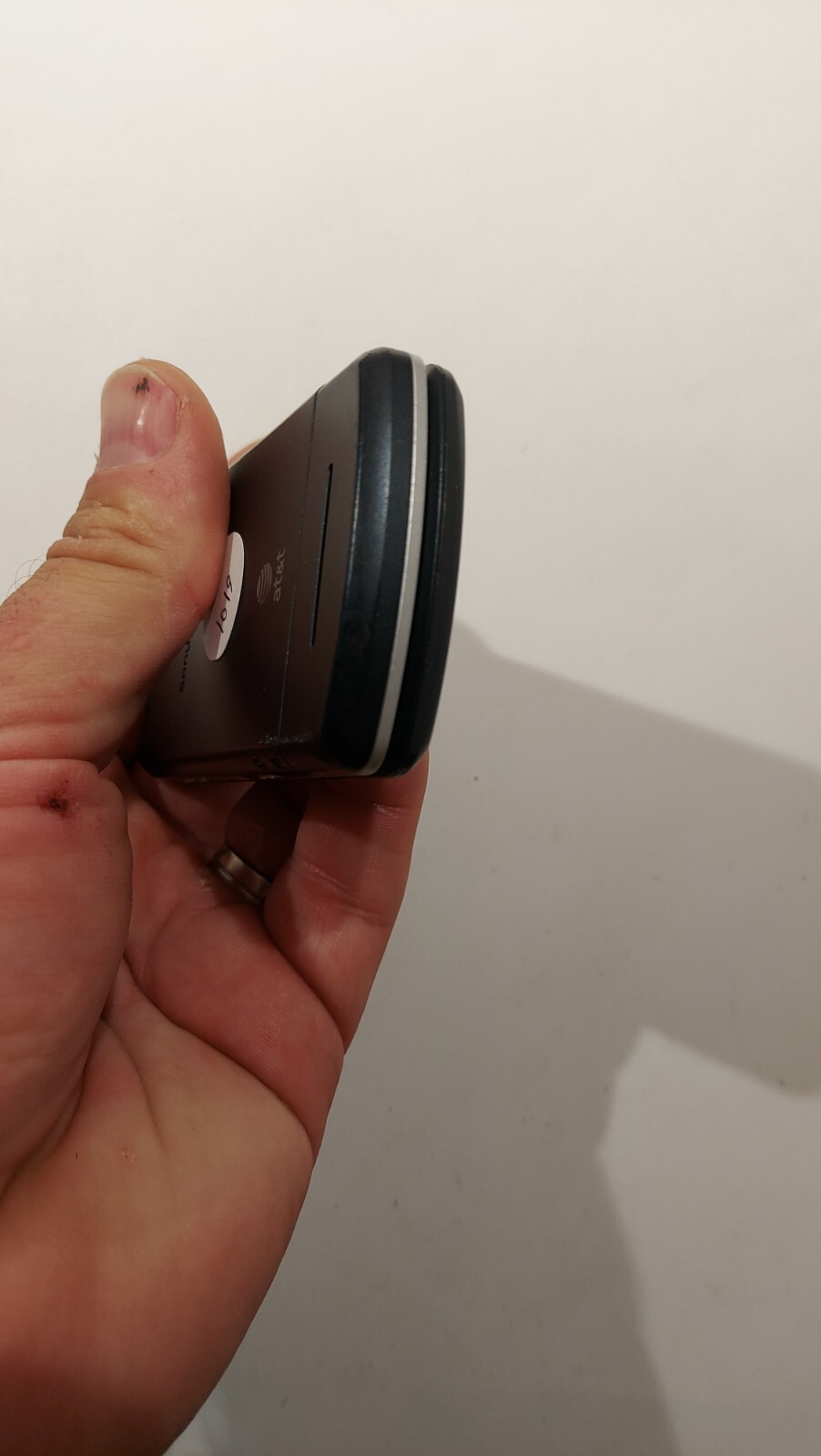 1019.Sony Ericsson W518a Black Very Rare – For Collectors – Unlocked- Like N E W