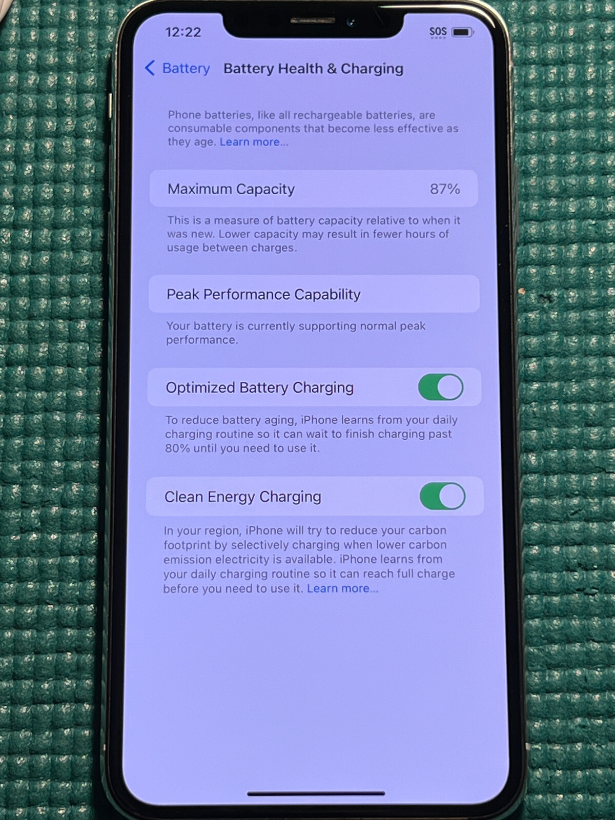 Apple iPhone XS Max – 64GB – Silver (Unlocked) A1921 (CDMA + GSM)