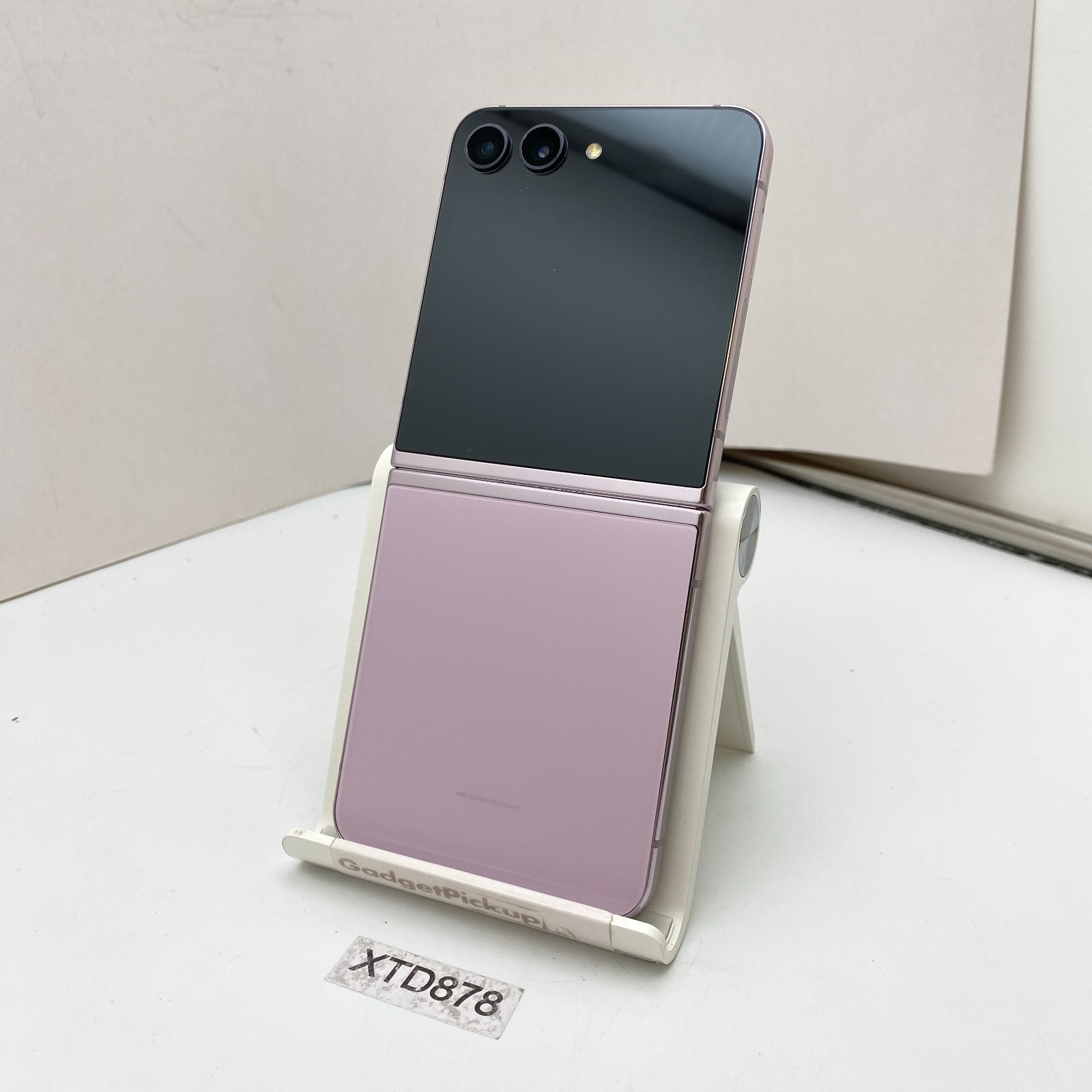 Samsung Galaxy Z Flip5 SM-F731U1 – 256GB – Lavender (Unlocked) – OLED ISSUE
