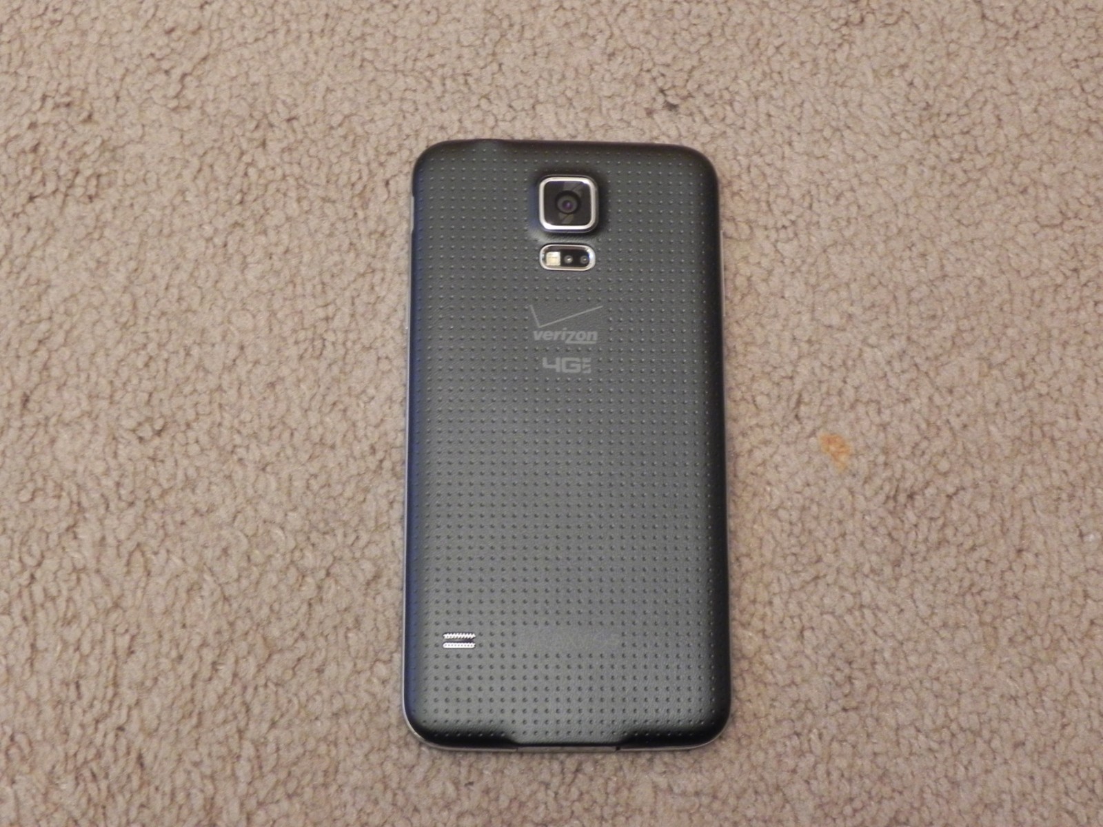 Samsung Galaxy S5 SM-G900V UD 16GB Smartphone Black in Original Box