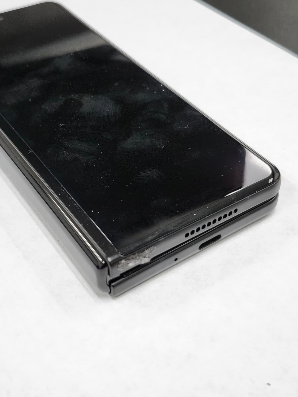 DEFECTIVE – Galaxy Z Fold3 5G – 256 GB – Black – T-Mobile – 11709