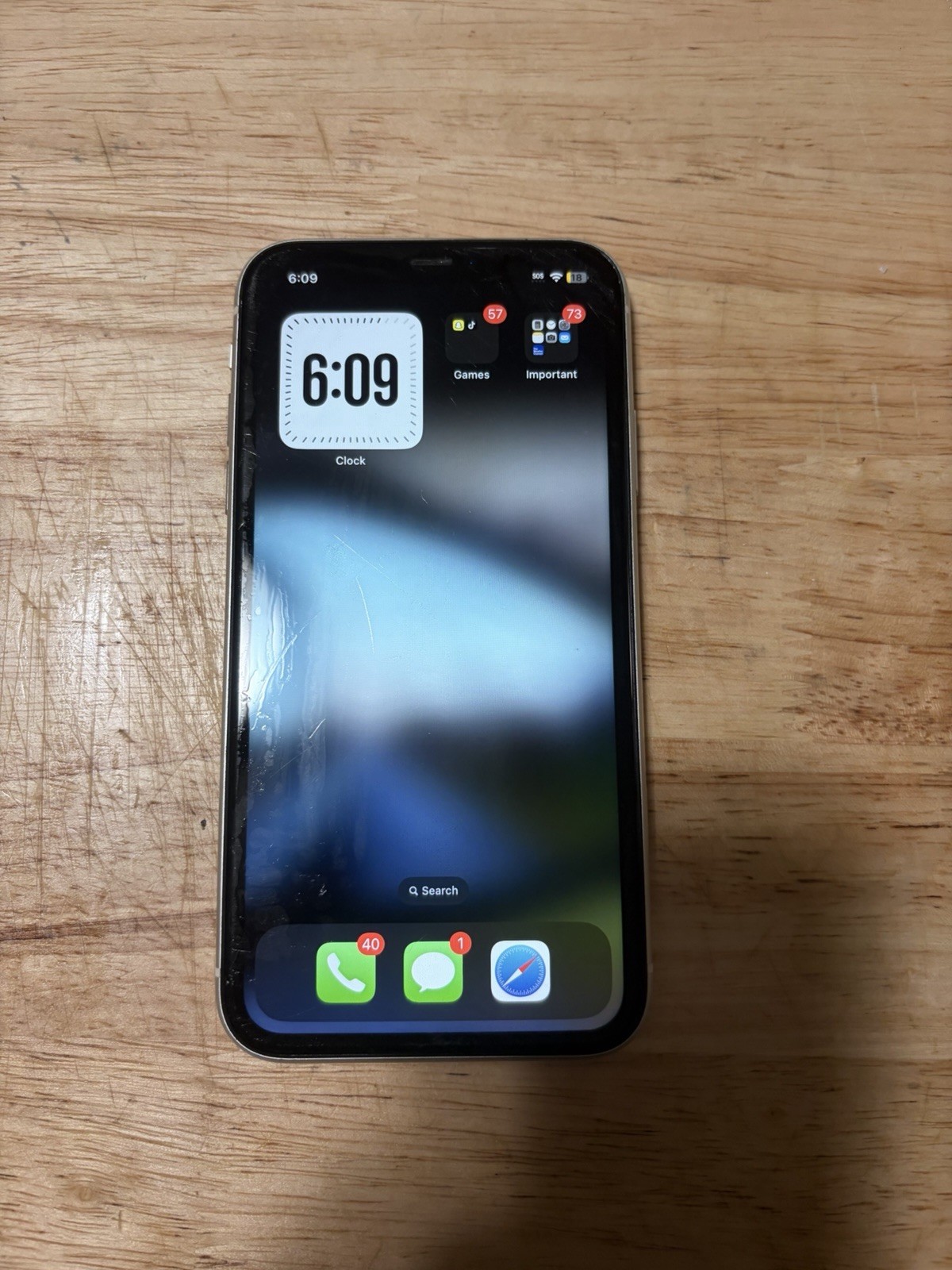 Apple iPhone 11 64GB White AT&T 6.1in A13 Bionic A2111 Smartphone
