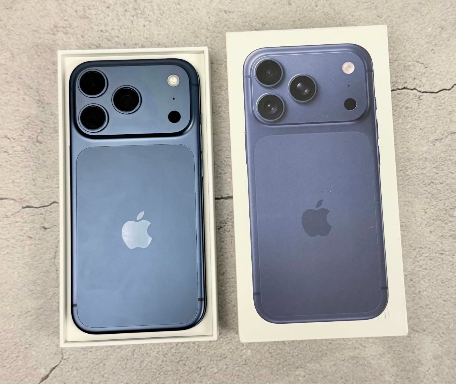 Apple iPhone 17 Pro A3256 Unlocked 256GB Deep Blue Mint condition Battery 100%