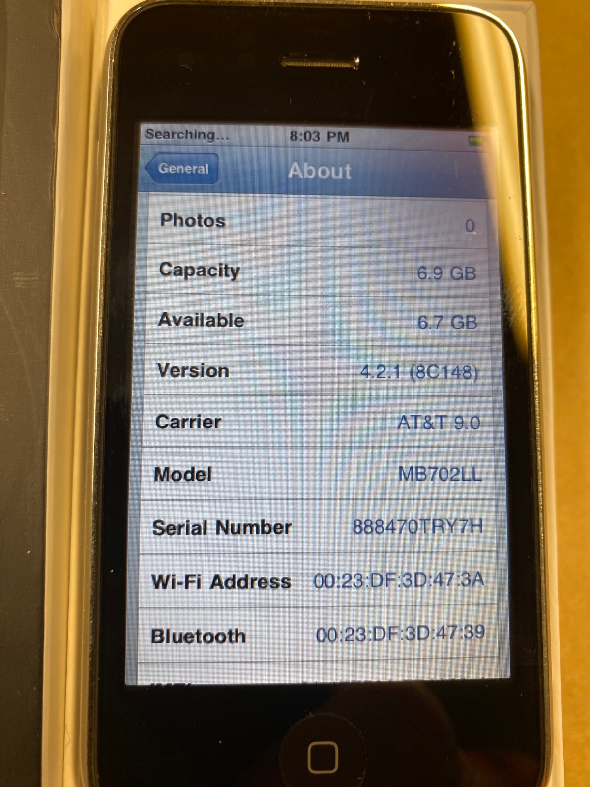 Apple iPhone 3G – 8GB Black AT&T– MB702LL Lightly Used