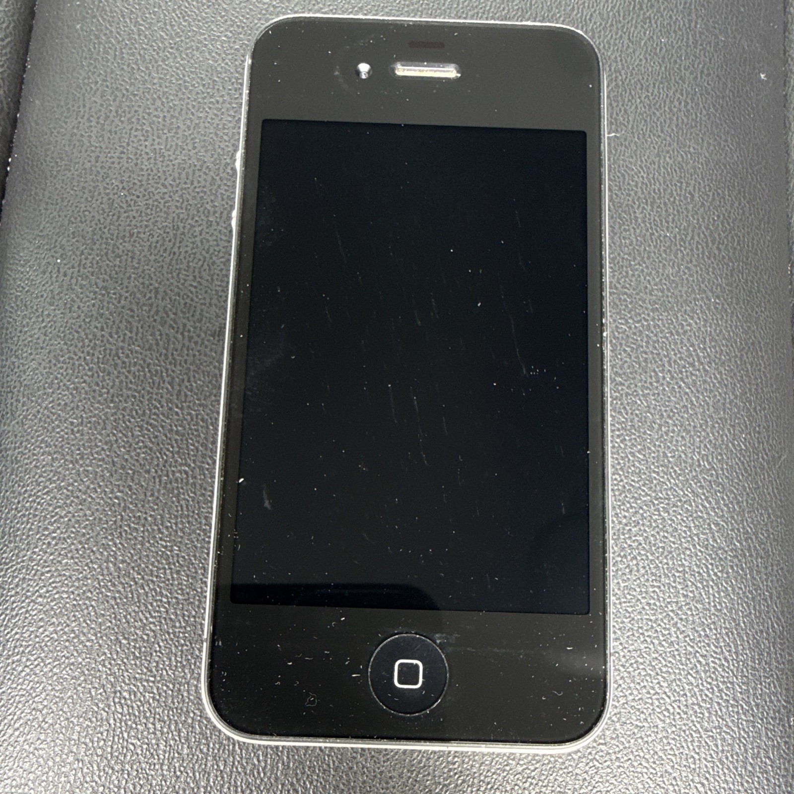 Apple iPhone 4 16GB Black 3.5in iOS Smartphone 5MP Camera Single SIM
