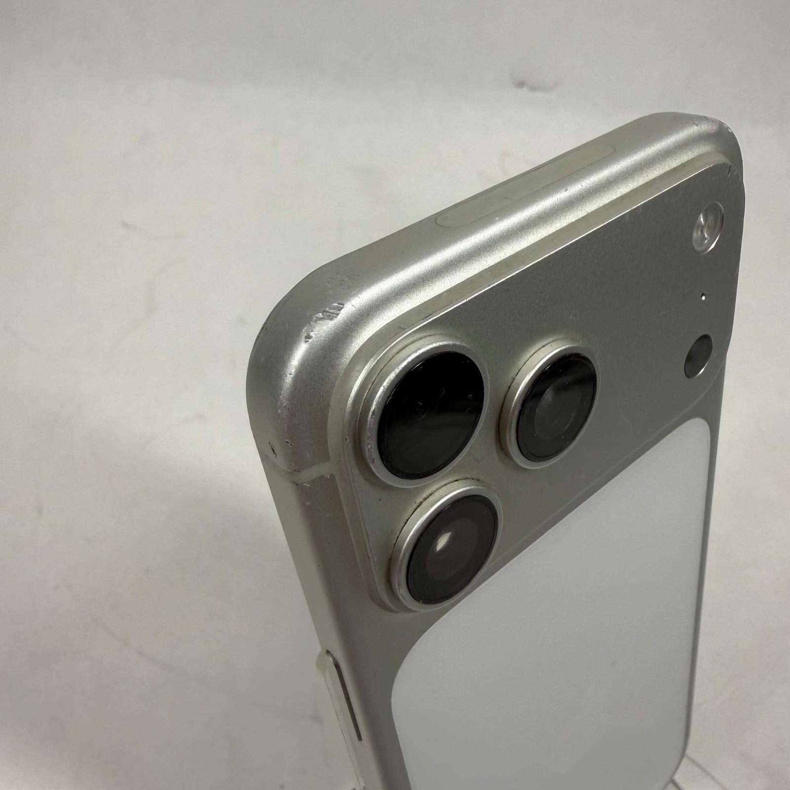 Factory Unlocked Apple iPhone 17 Pro Max 256GB Silver MFXG4LL/A