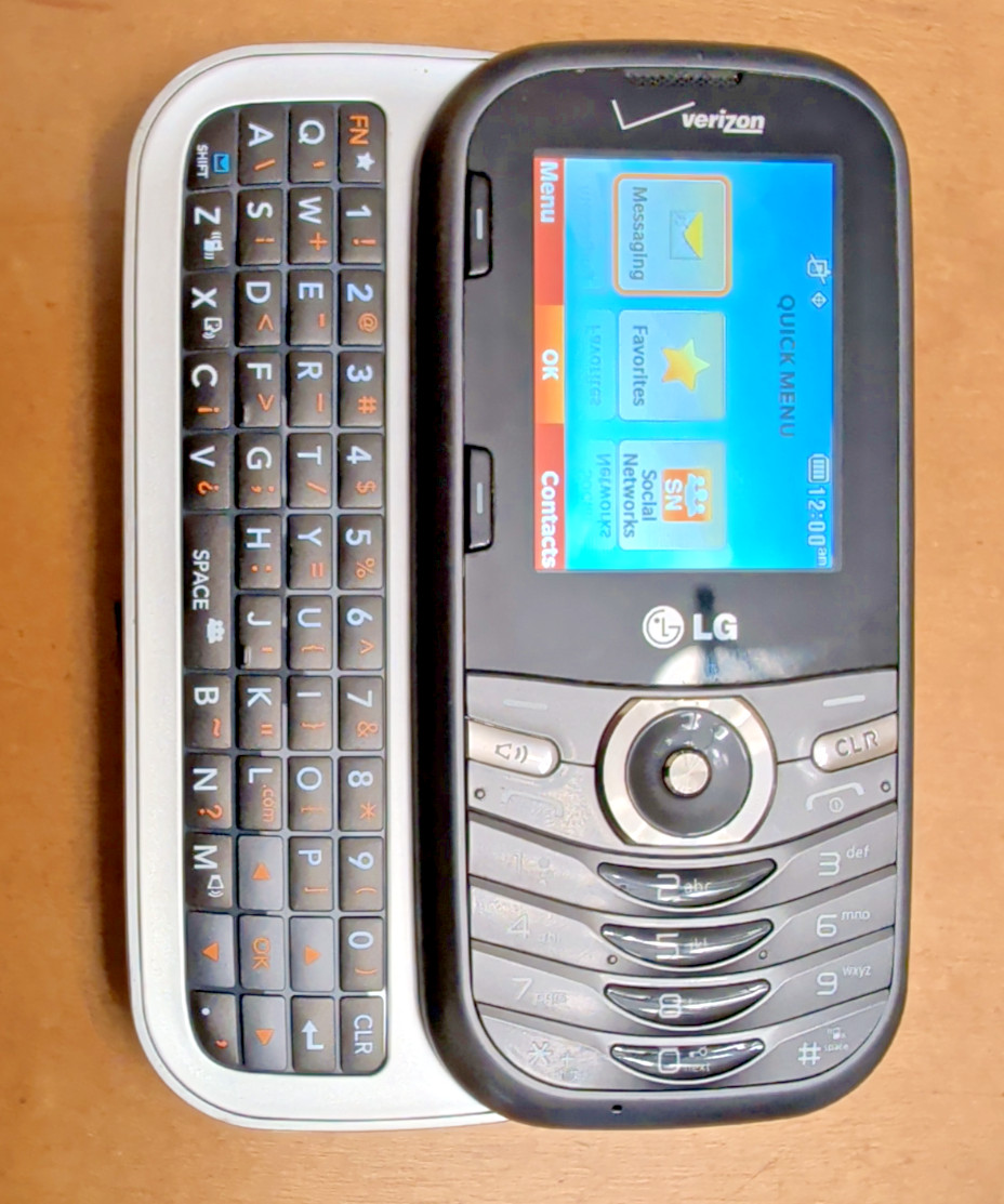 LG Cosmos 3 III VN251S Verizon Slider Cell Phone Black Very Good 3G DEVICE