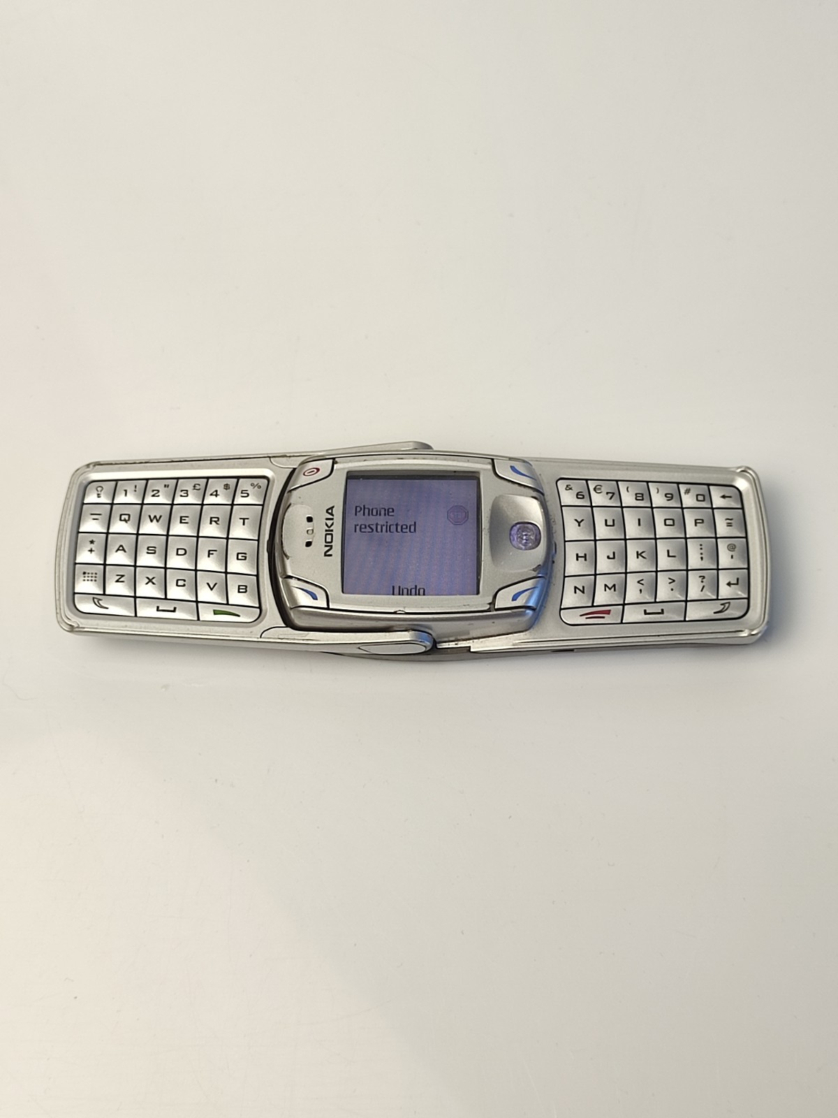 Nokia 6822 QWERTY Mobile Phone Y2K LOCKED! Working Phone Restricted