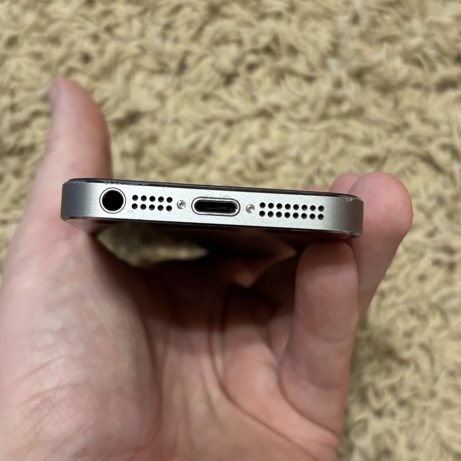 Apple iPhone 5S Model 1453 – Smartphone – Untested