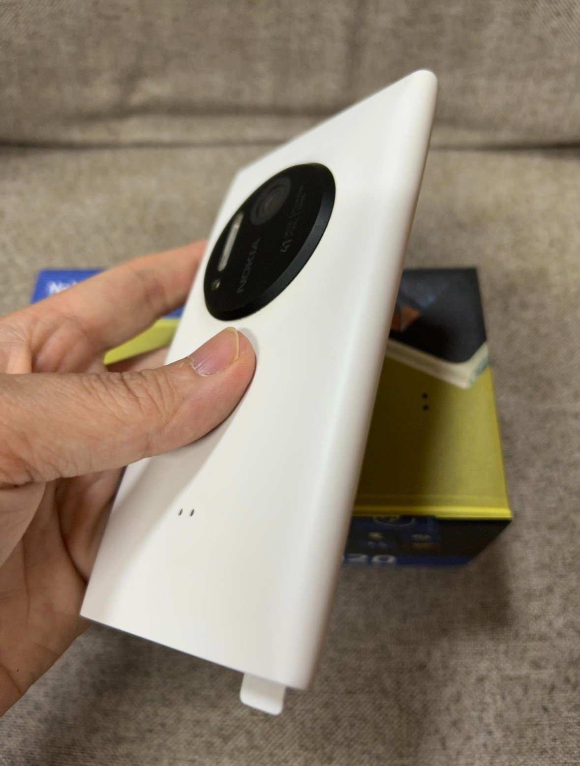 Nokia Lumia 1020 Wifi NFC 32GB 41MP Dual Core Unlocked Windows Phone