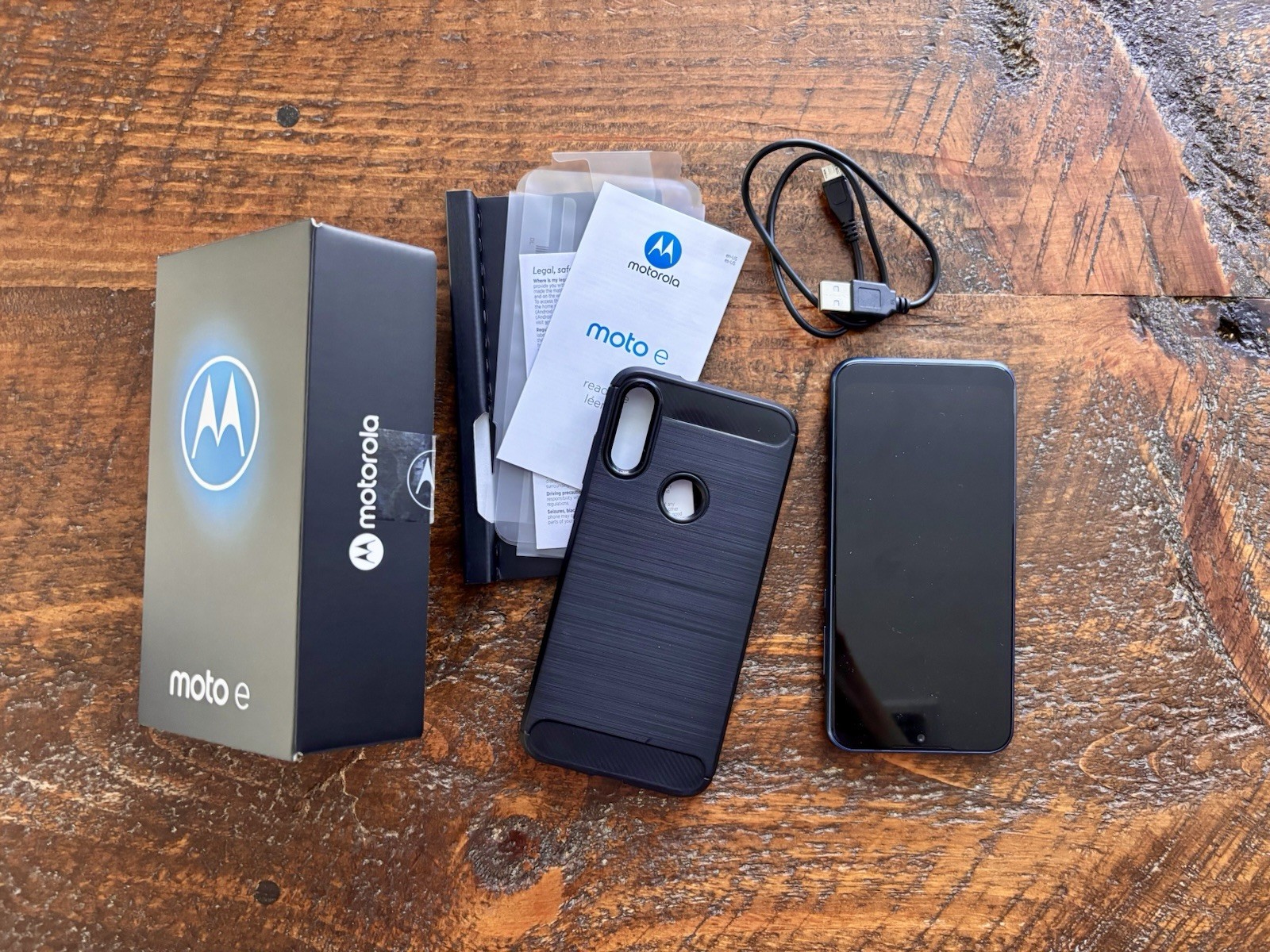 Excellent UNLOCKED Motorola Moto E 4G LTE Smartphone XT2052-1 2021 32GB Blue