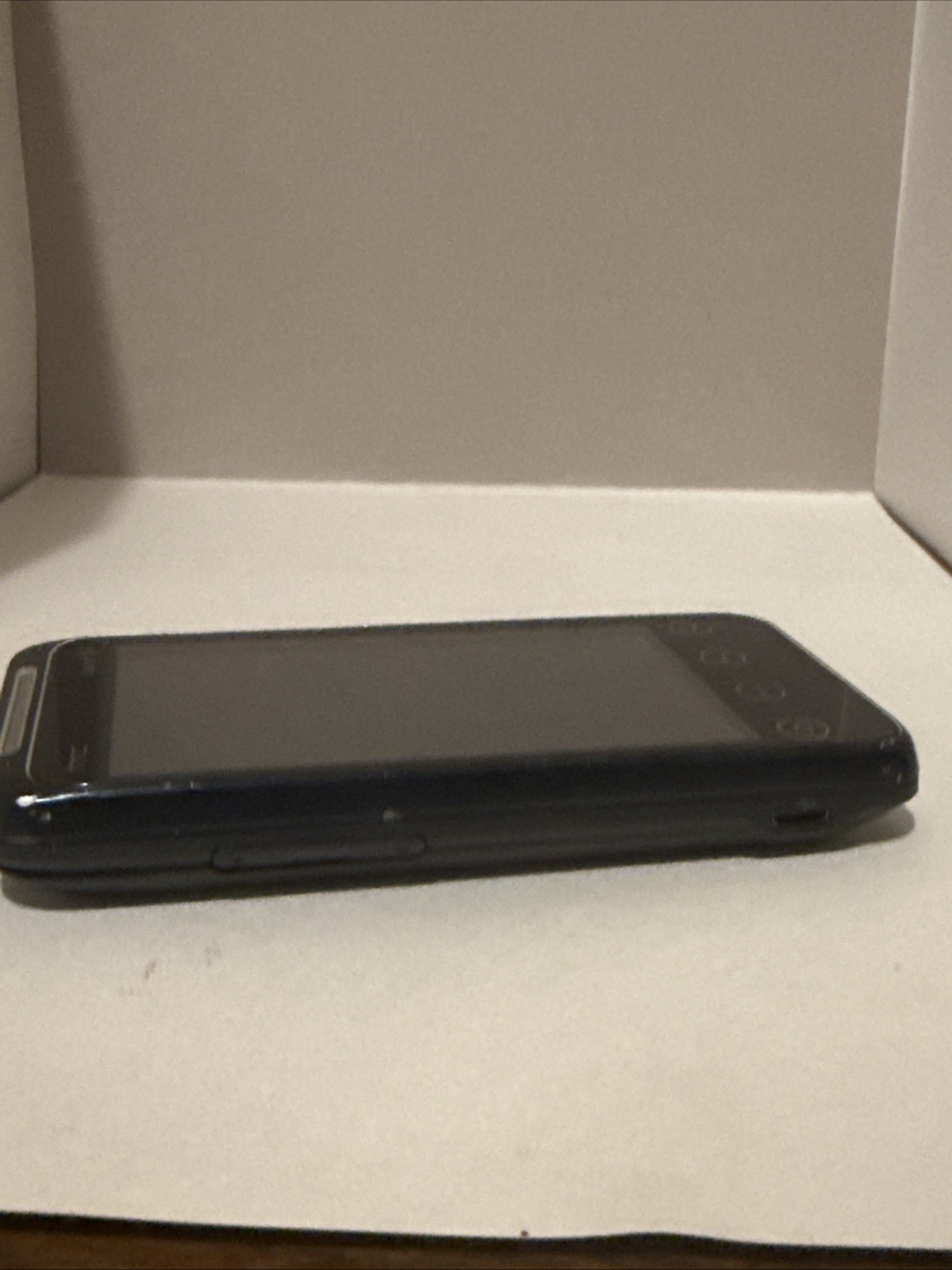 HTC Evo Shift 4G (Sprint) – FOR PARTS ONLY
