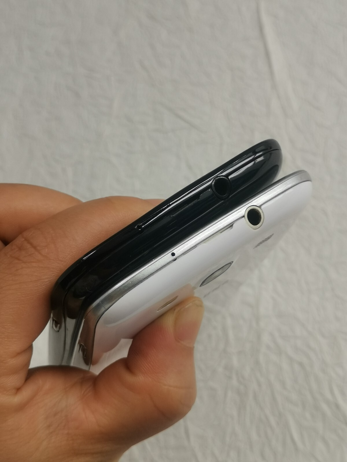 95%Ne w Samsung Galaxy S3 Neo GT-I9300- 16 GB(Unlocked) working perfect