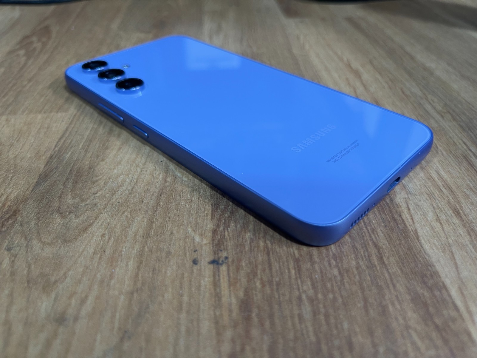Samsung Galaxy A54 – 128GB – Claro Locked – VERY GOOD