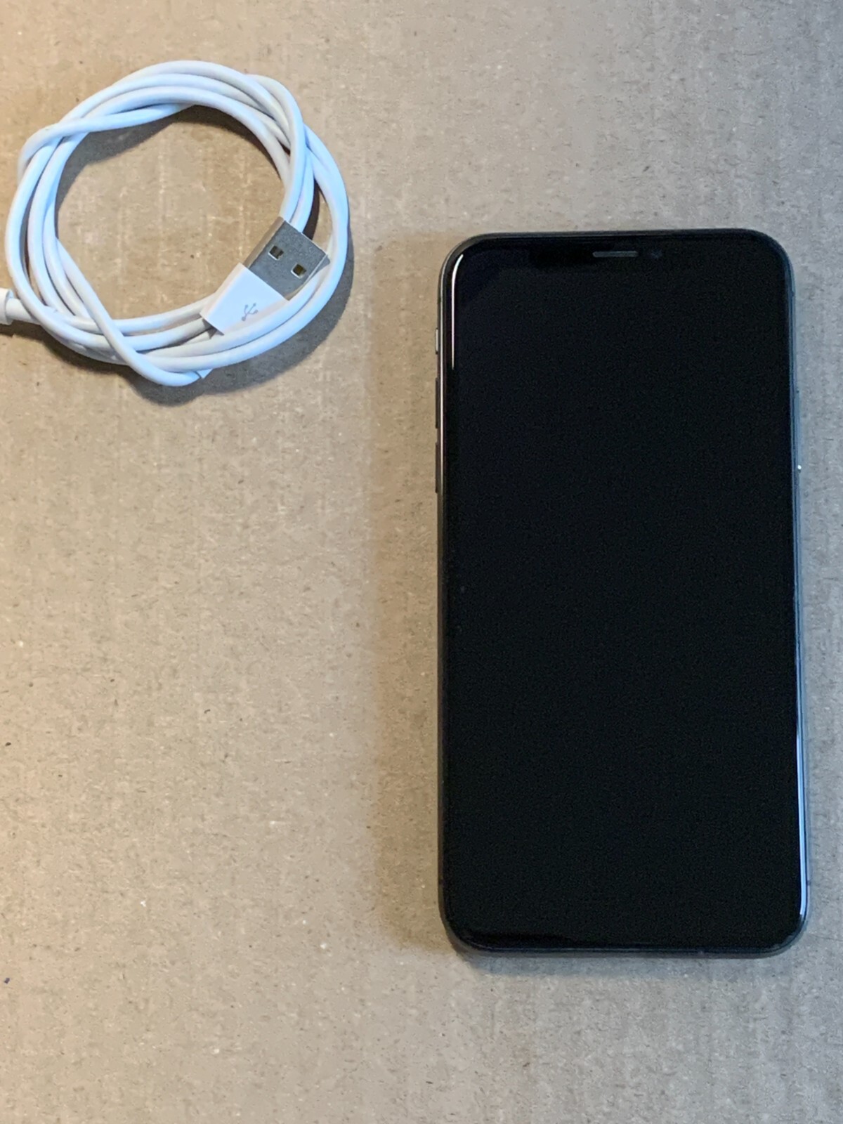 Apple iPhone X – 64GB – Space Gray (Unlocked) A1901 (GSM)