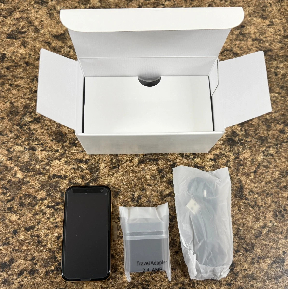 Palm PVG100 Small Smartphone -Open Box Gold