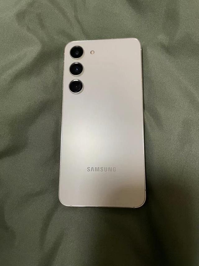 Samsung Galaxy S24 5G S921B/DS 256GB 8GB Dual SIM Global Version Yellow Unlocked