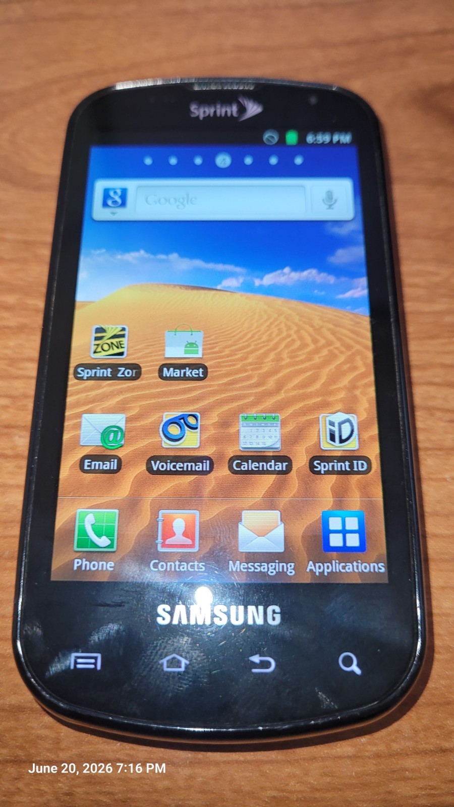 Samsung Epic 4G Smartphone Black Sprint SPH-D700 + 4x batteries + 16GB SD Card