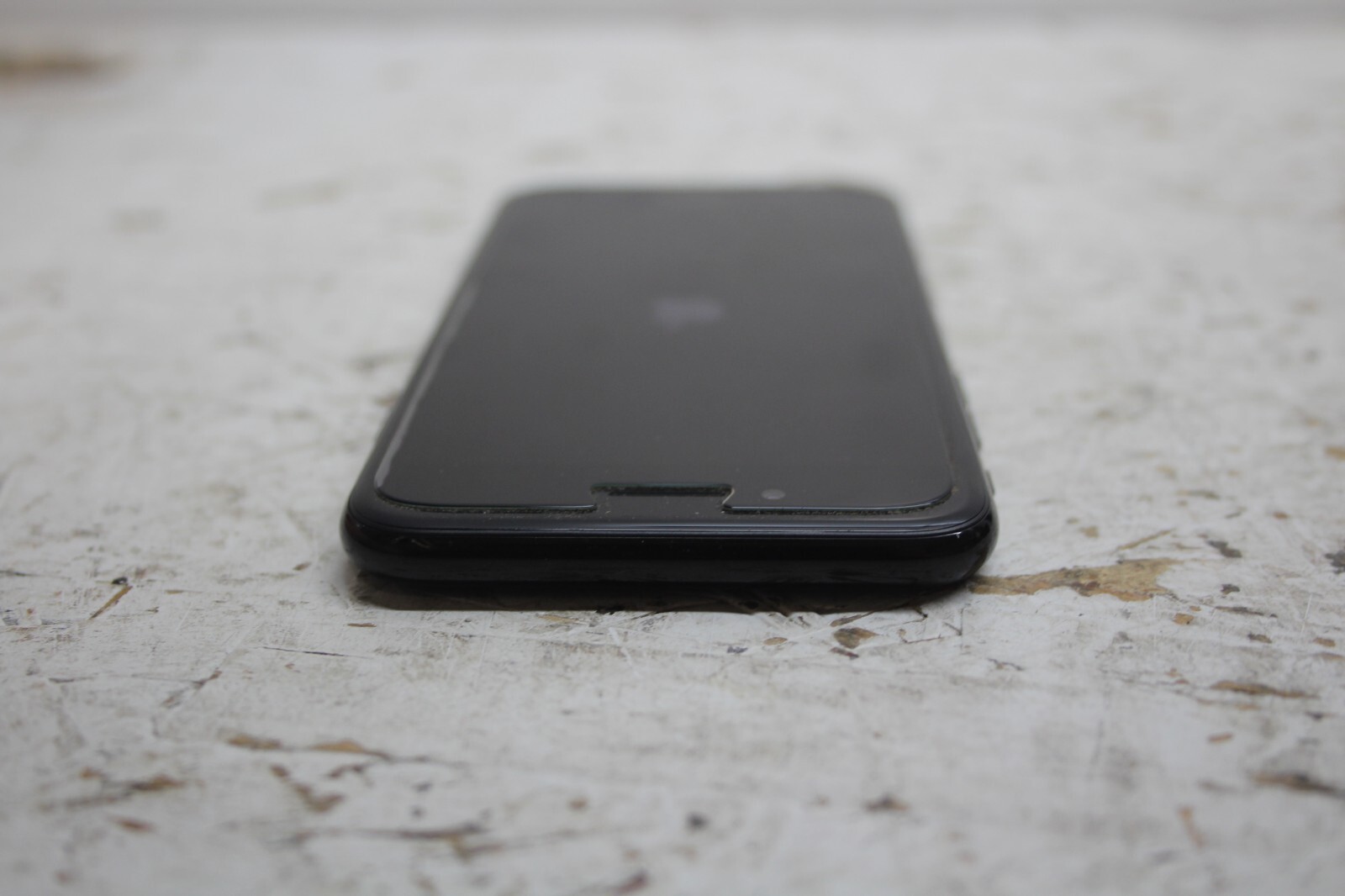 Apple iPhone 7 32GB GSM AT&T 4G LTE Smartphone with 12MP Camera – Jet Black