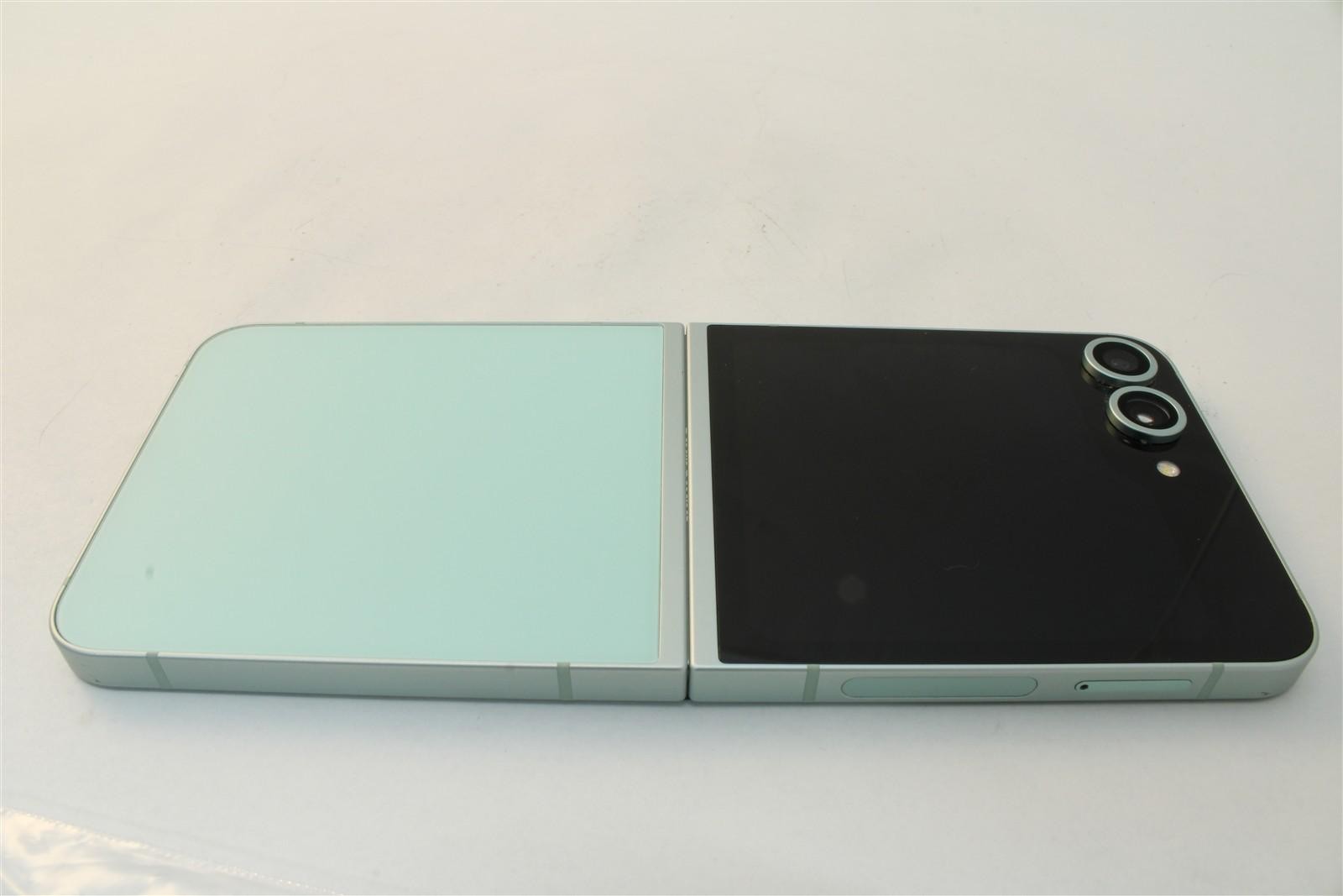 Samsung Galaxy Z Flip6 F741U1 Factory Unlocked AT&T T-Mobile Verizon 7640129