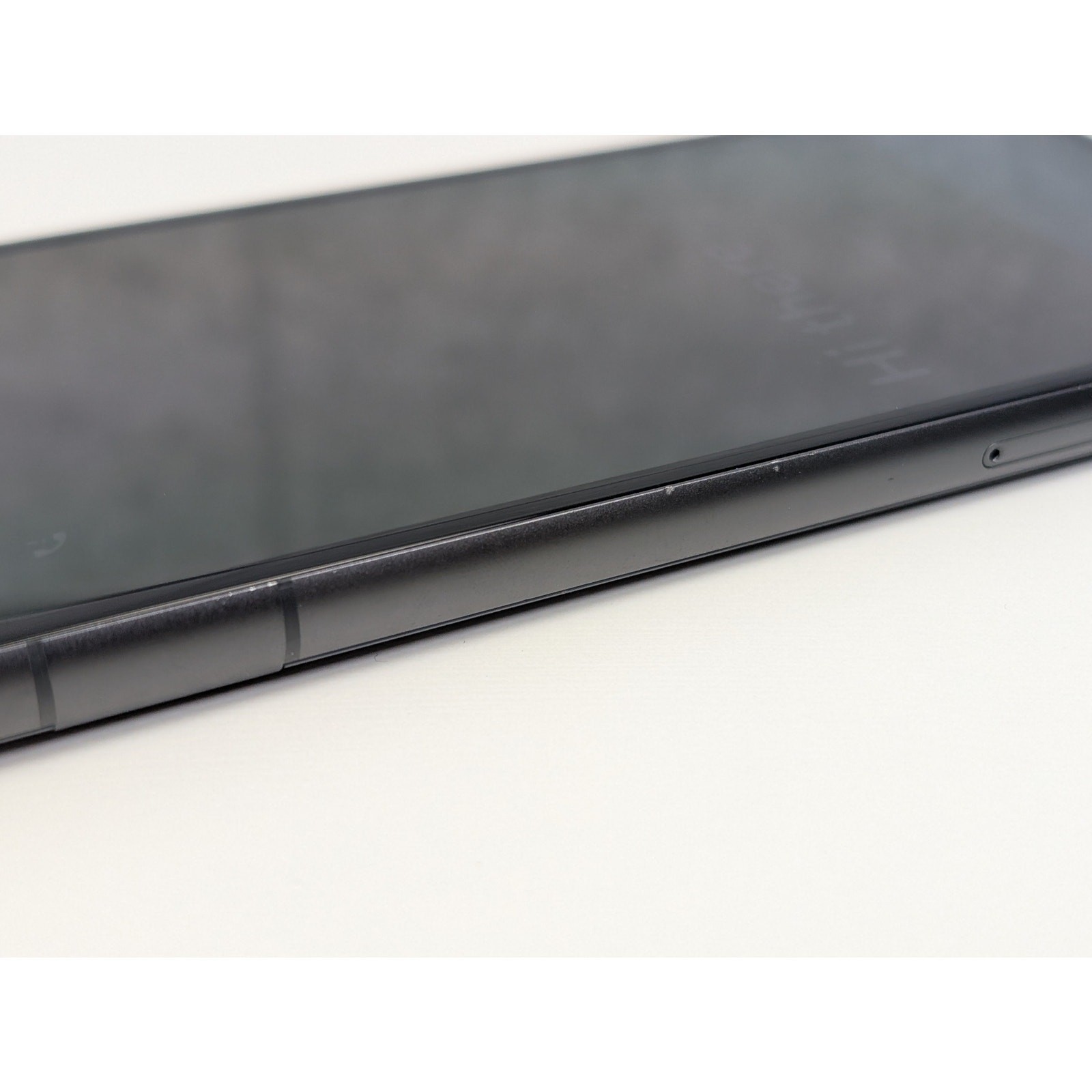 Google Pixel 7a G0DZQ (Network Locked to Verizon) – 128GB – Charcoal – USED