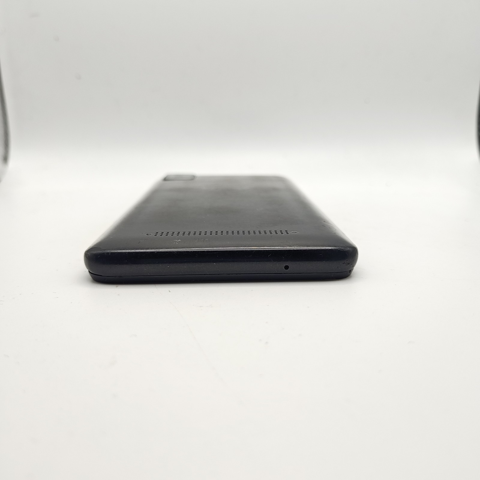 Cloud Mobile Stratus C7 Smartphone (Truconnect) – 16GB Black – CRACKED #2547