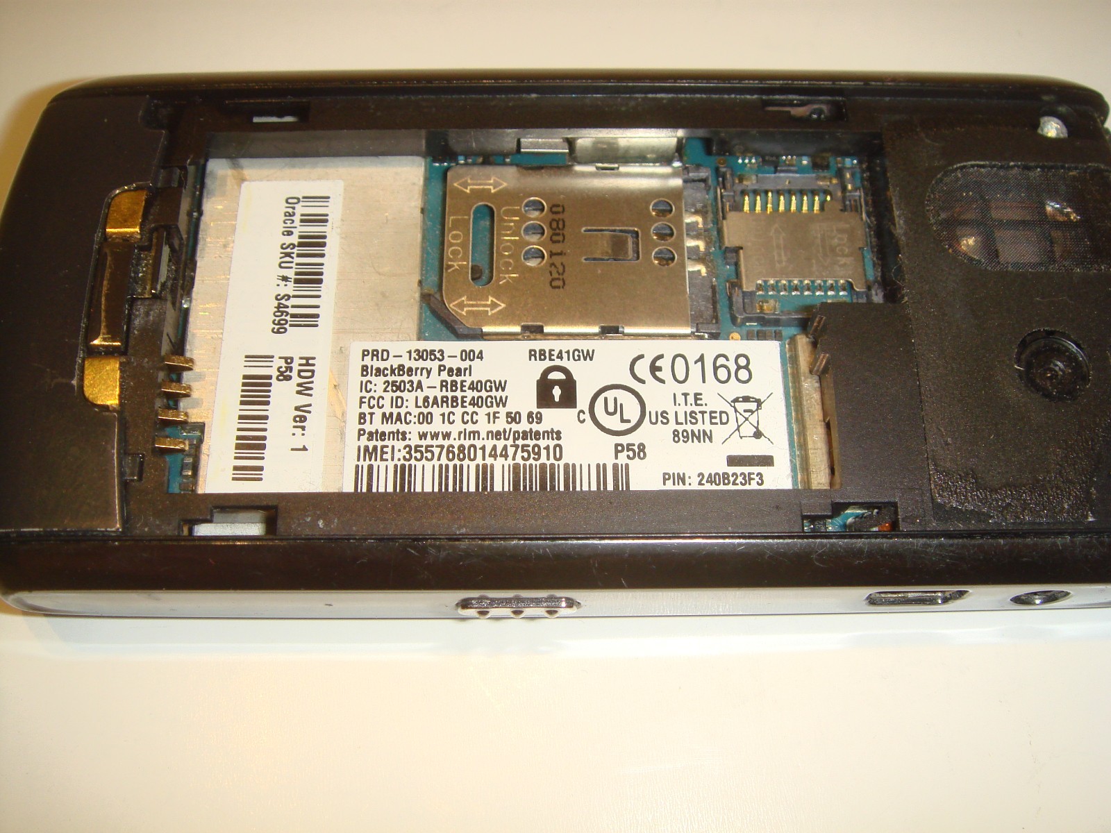 BlackBerry Pearl 8100 2.2″ LCD 1.3MP Single Camera (AT&T) Cell Phone parts