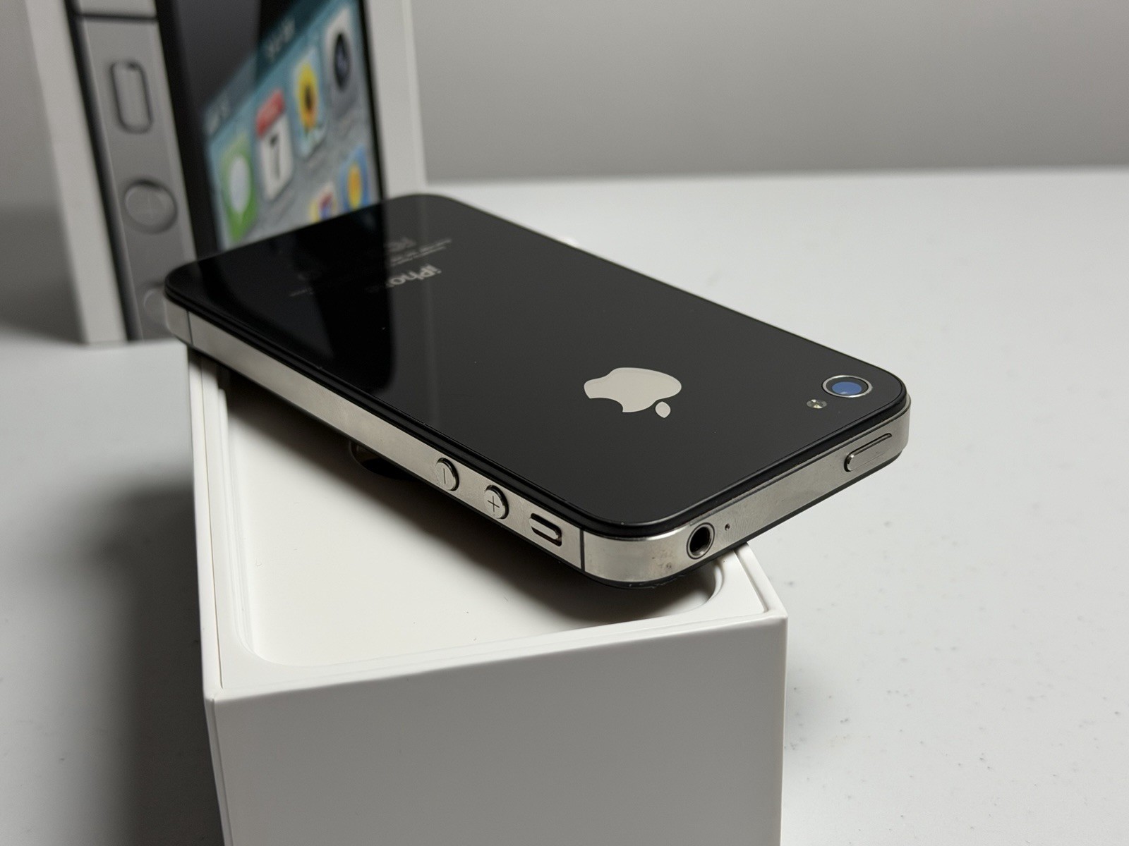 Apple iPhone 4S 16GB Black A1387 Original Matching Box Tested iOS 9