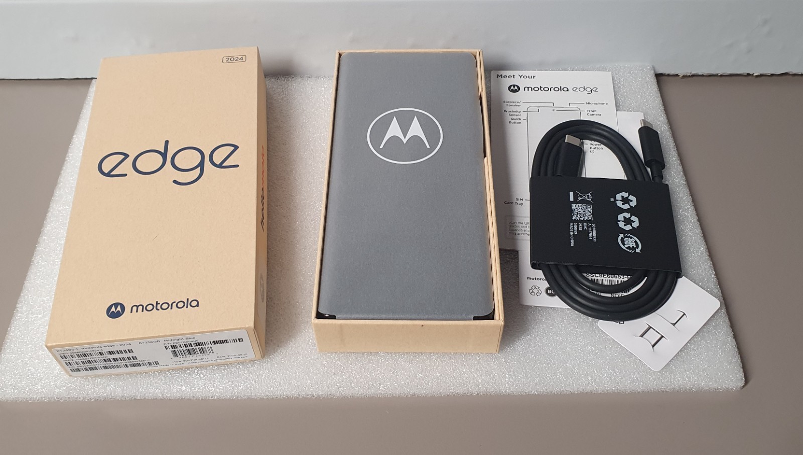 Motorola Edge 5G 2024 – Original Packaging! (Model XT2405-1) Midnight Blue