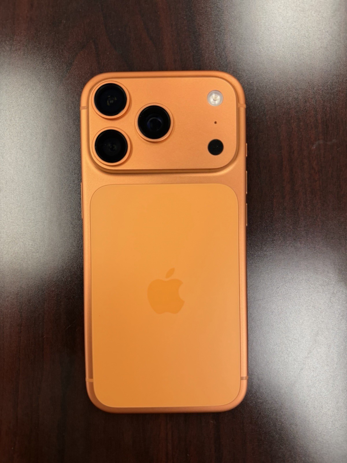 Apple iPhone 17 Pro. FOR PARTS ONLY. Read Description