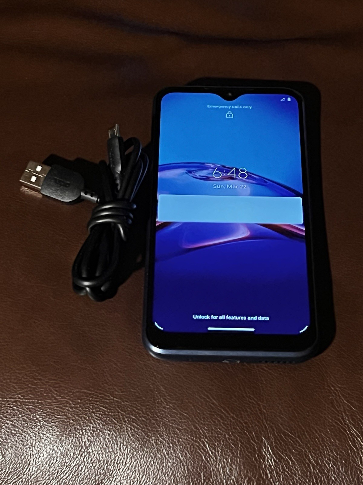 Motorola Moto E 2020 XT2052DL- 32GB – Blue Smartphone VERY CLEAN W/ Cord