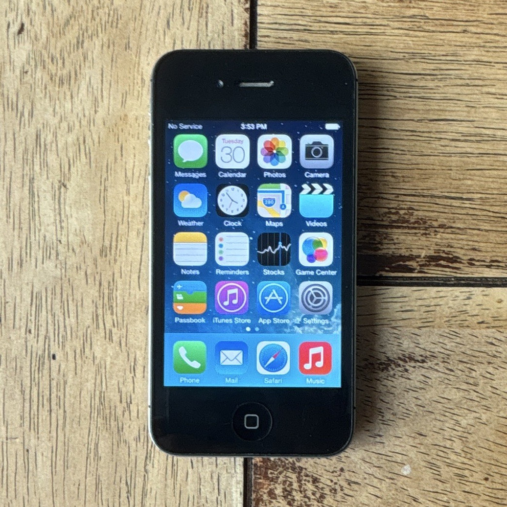 Apple iPhone 4 CDMA 8GB