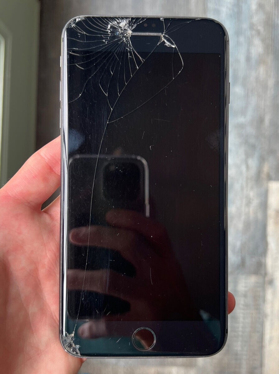 Apple iPhone 8 Plus W TikTok – 64GB – Space Gray (Unlocked) A1864 (CDMA + GSM)