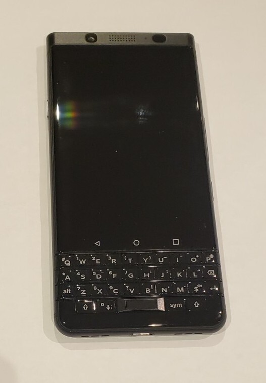 Broken Blackberry Keyone 32gb AT&T – Single SIM – Black LTE Qwerty BBB100-1