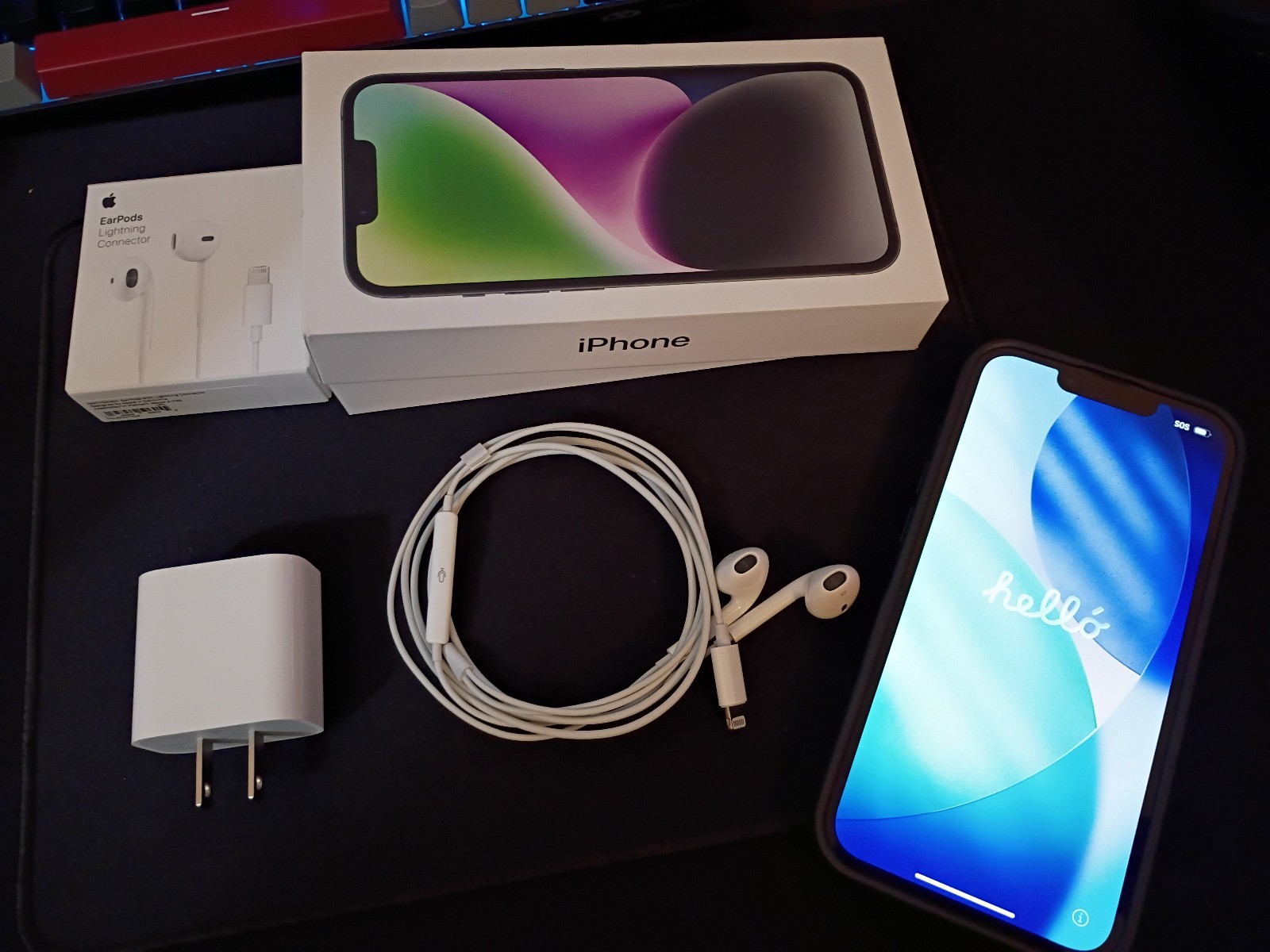 Apple iPhone 14 128GB Metro Locked Clean IMEI 98% Battery Health Box Included