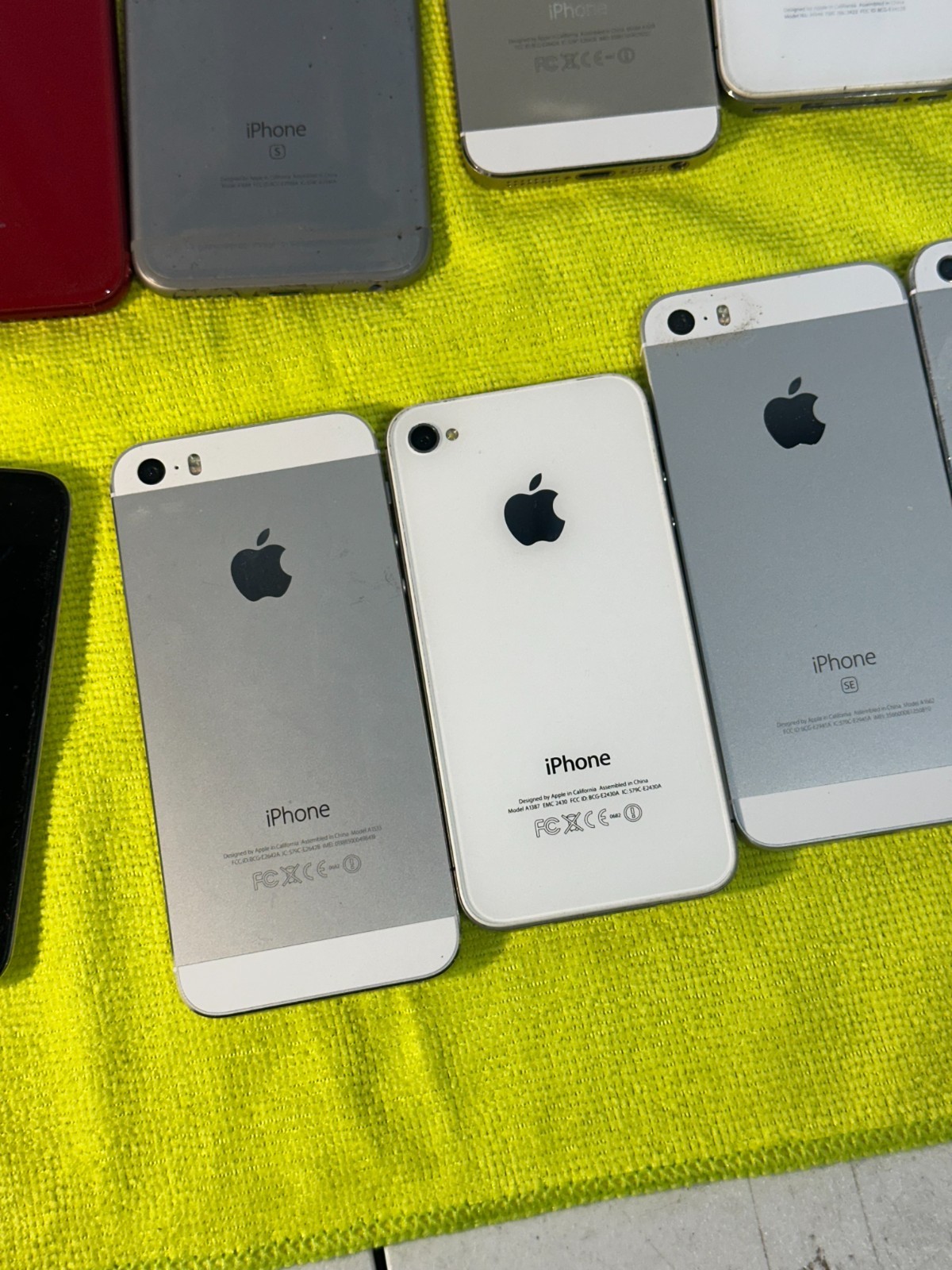 Lot of 10 Mixed Phones Apple iPhone iPod Touch Vtg Cellular Collection Untested