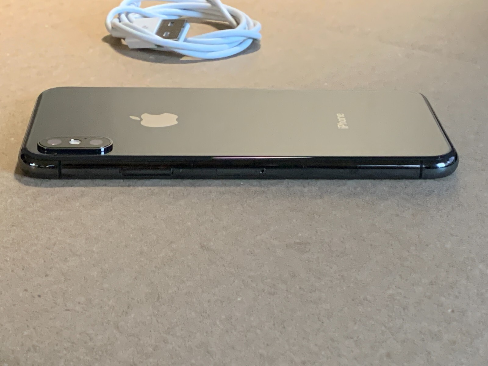Apple iPhone X – 64GB – Space Gray (Unlocked) A1901 (GSM)