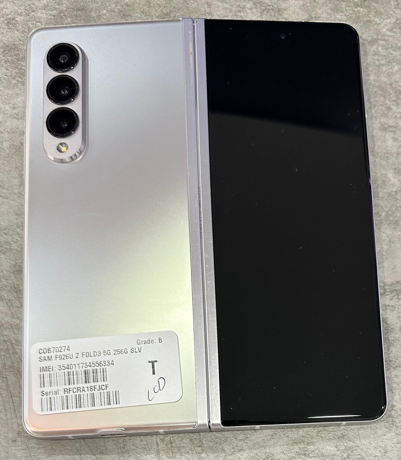 AS-IS Samsung Galaxy Z Fold3 3G SM-F926U – 256GB – Phantom Silver Damaged