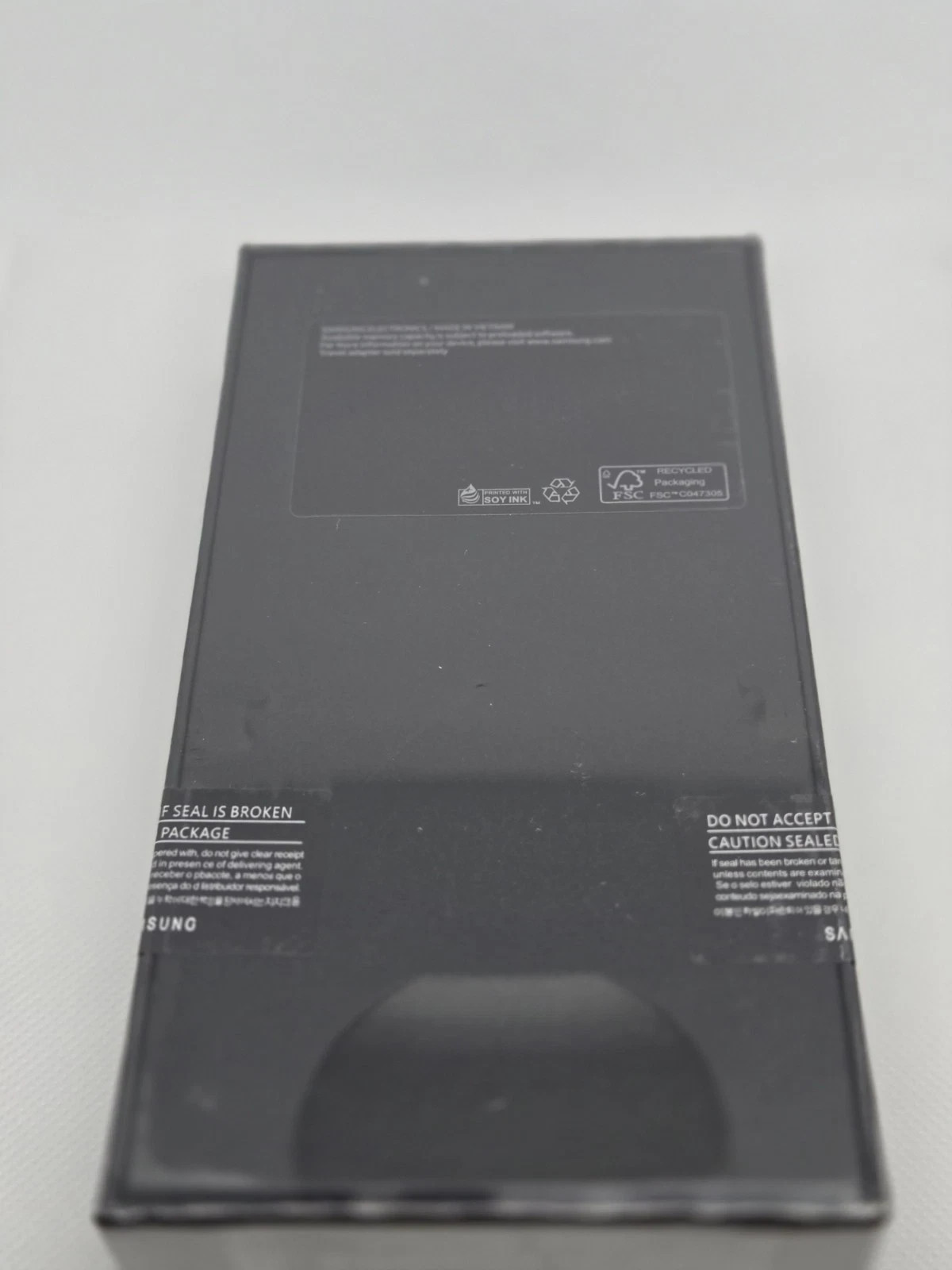 New Sealed Samsung Galaxy S22 Ultra 5G SM-S908U1 256GB Single SIM eSIM GSM CDMA