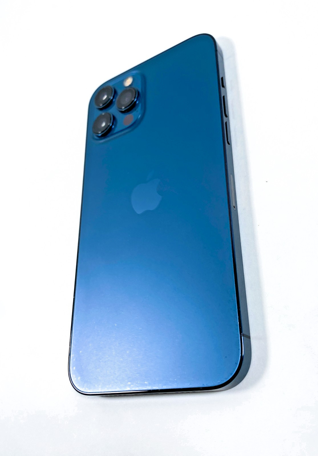 UNLOCKED Apple iPhone 12 Pro Max 128GB Pacific Blue iOS 26.5 MGCJ3LL/A SMARTPHON