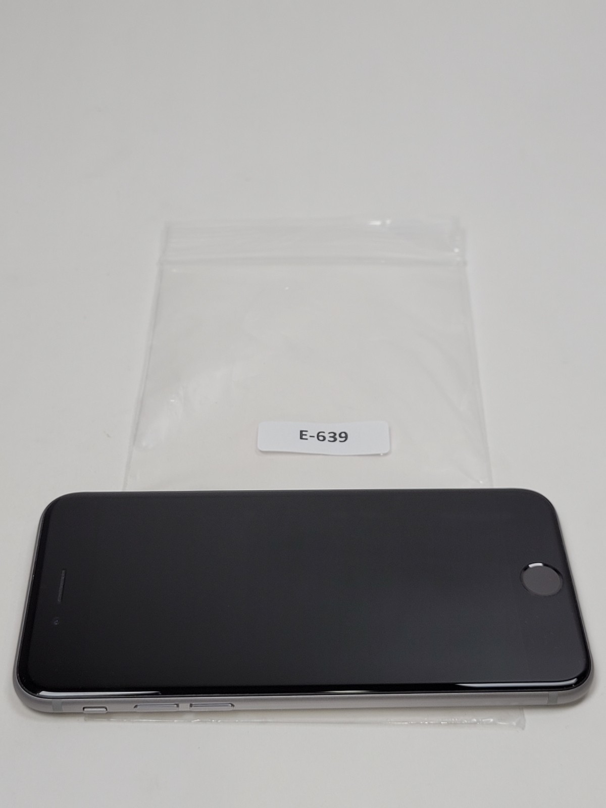 Apple iPhone 6 – 16GB – Grey- AT&T – MG4N2 LL/A – iPhone7,2 (A1549)