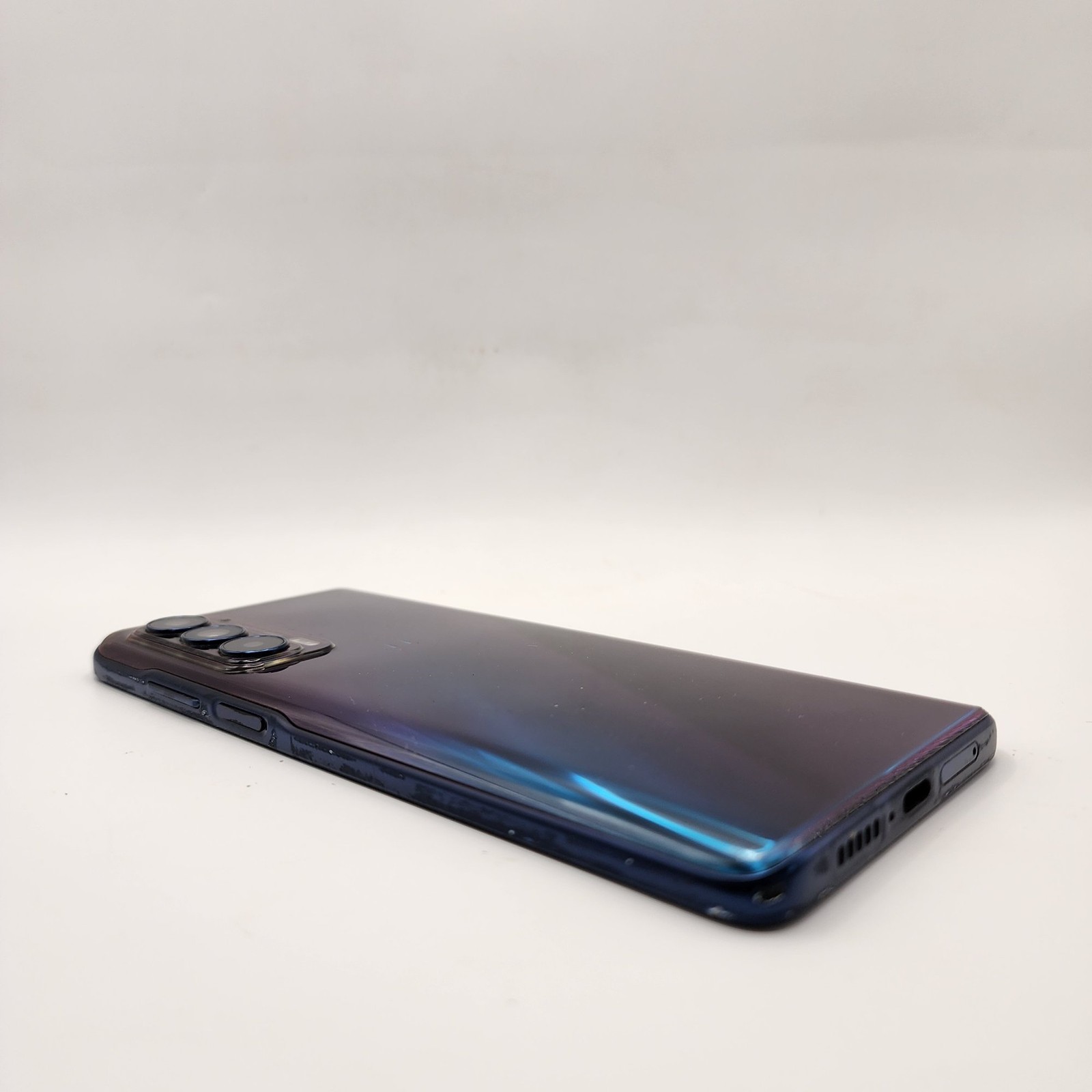Motorola Edge 5G UW (2021) XT2141-1 256GB Nebula Blue (Verizon/Unlocked)
