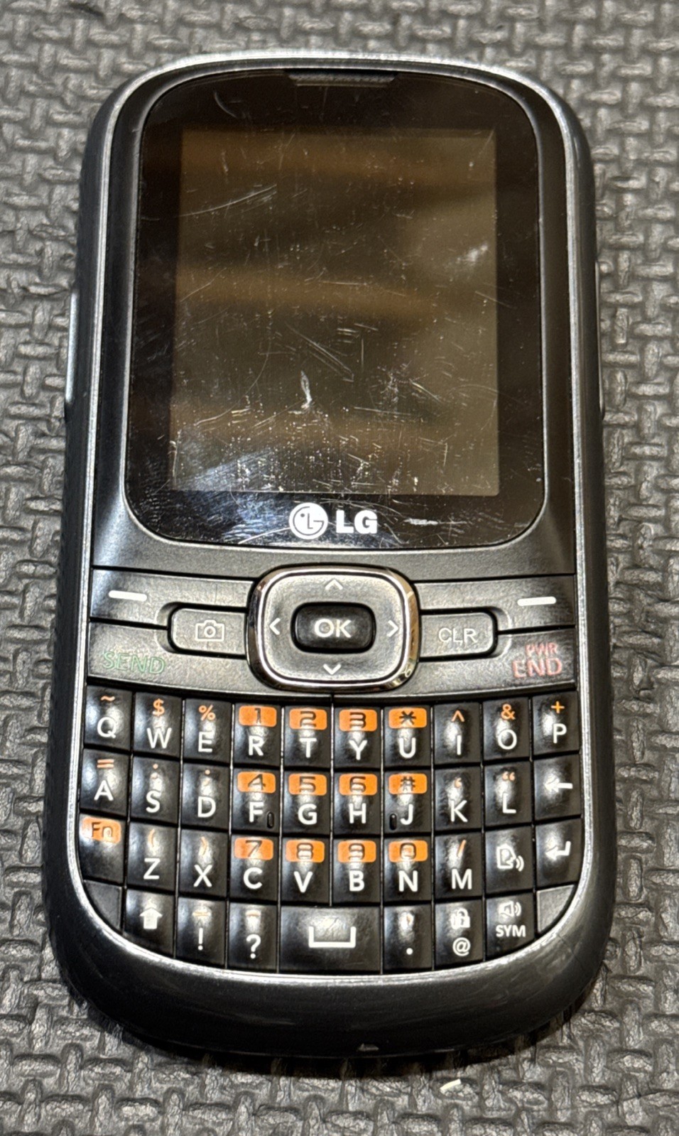 LG AN200 Saber Vintage Gray QWERTY Keyboard Phone for Collectors