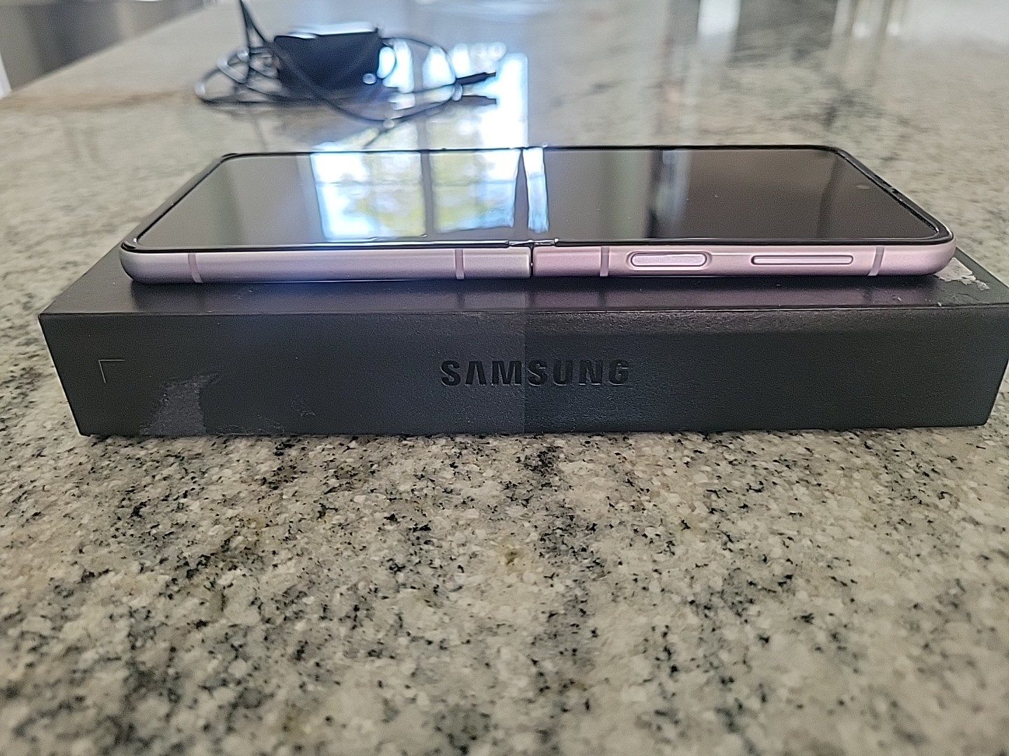 Samsung Galaxy Z Flip3 – 128 GB – Lavender