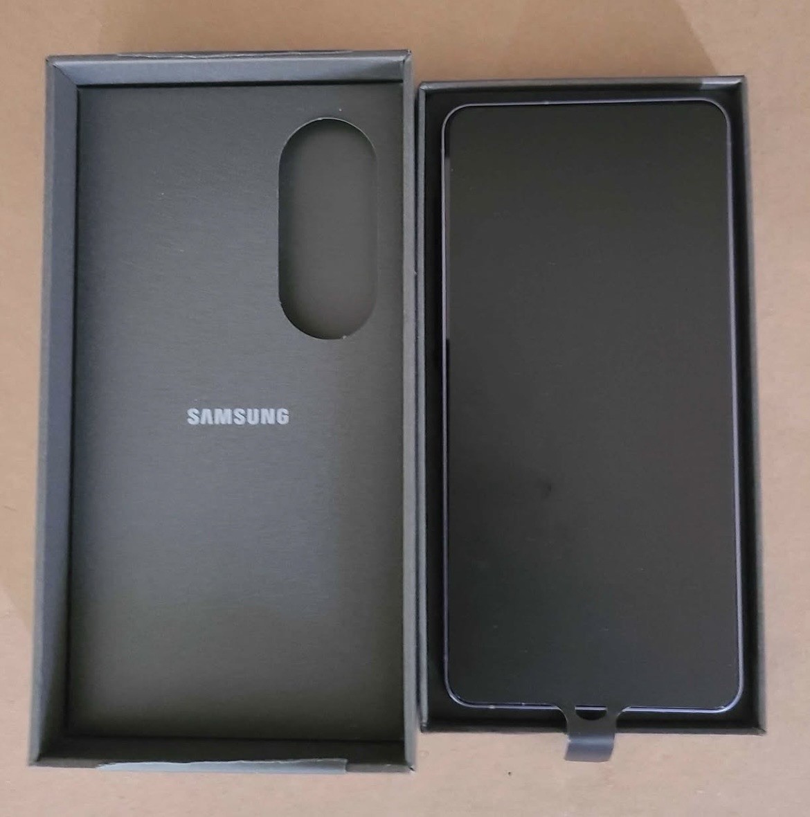 NEW (Open) Samsung Galaxy S26+ Plus – 512GB – Violet Unlocked