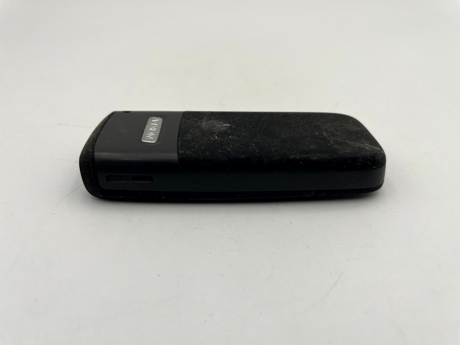 Nokia Bar Cell Phone Black 3MB 1.6″ Color Display Single SIM NEED BATTERIES