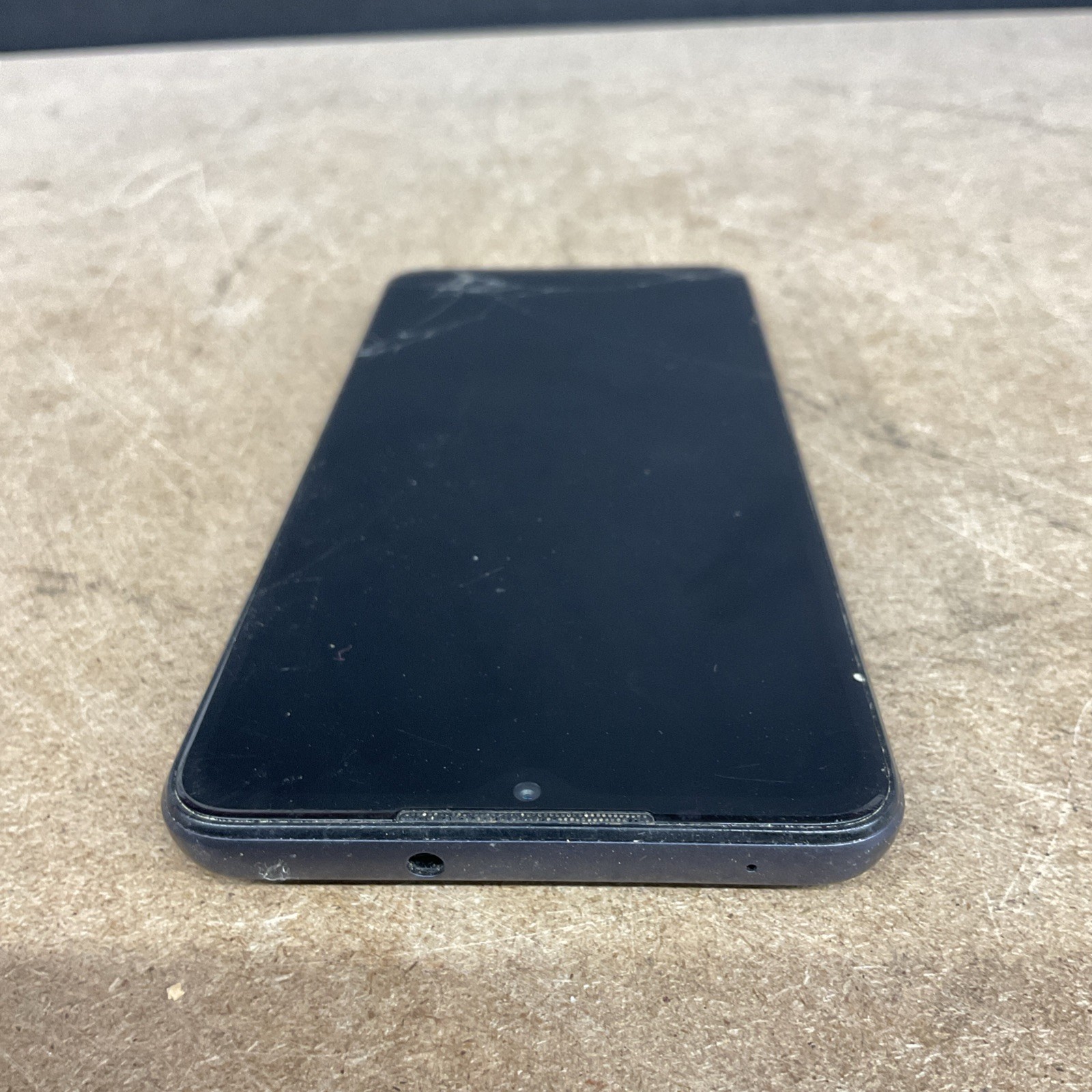 Motorola XT2163DL Blue Cracked Screen No power For Parts Not Working