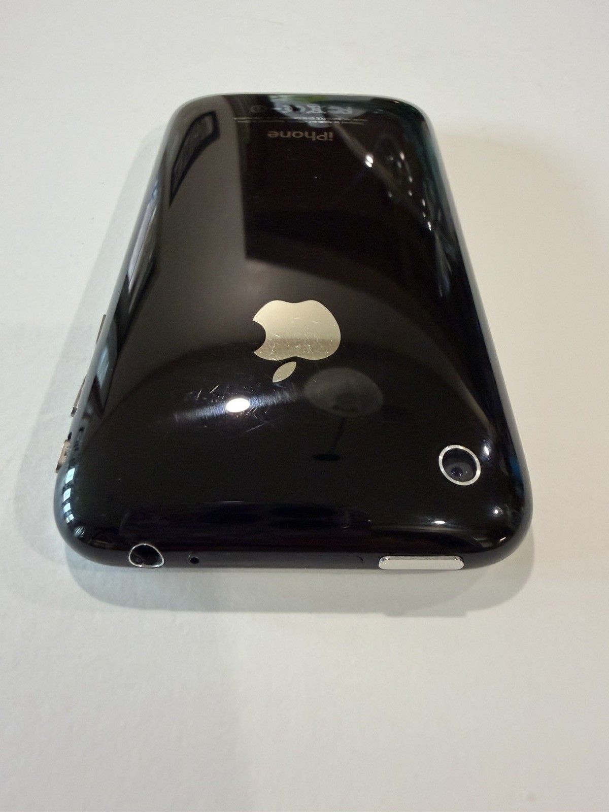Apple iPhone 3GS A1303 Black Bar Smartphone 2MP Camera Wi-Fi iOS Mobile Phone